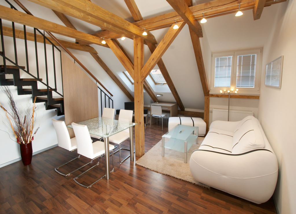 Vierbett-Appartement mit Maisonette und Terrasse (zwei separate Schlafzimmer) 56 - 90m²
